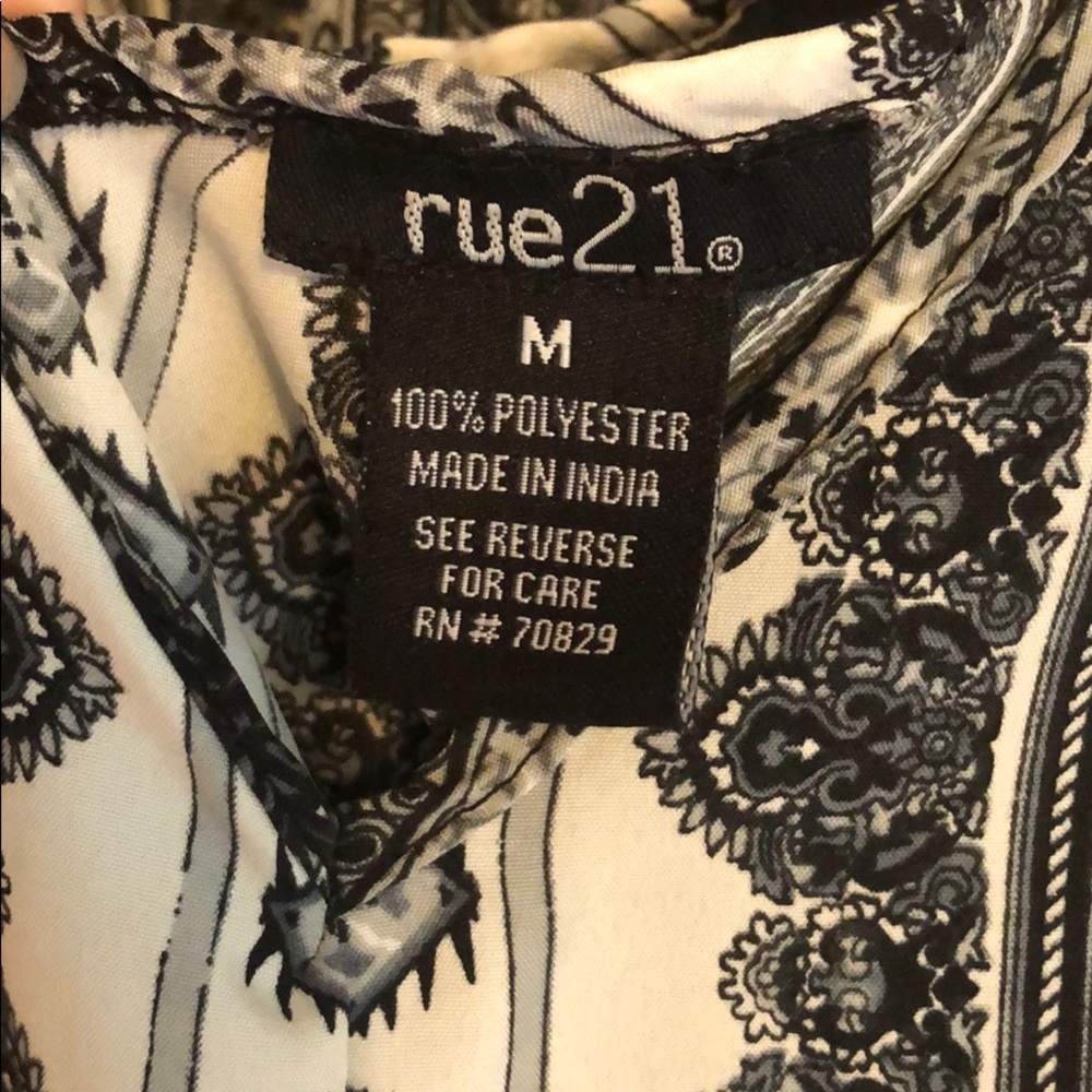Romper - Picture 3 of 3